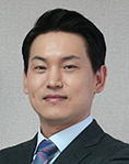  이 재 호 교수
